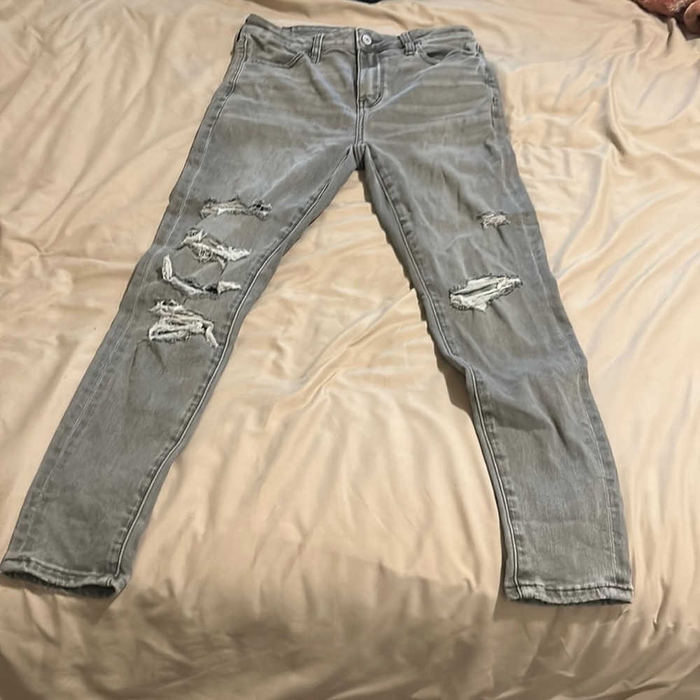 Curvy gray American Eagle size 2 short
